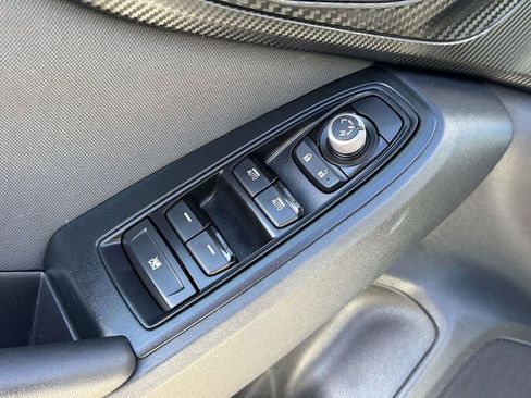 Used 2023 Subaru Crosstrek 2.0i Premium image 14