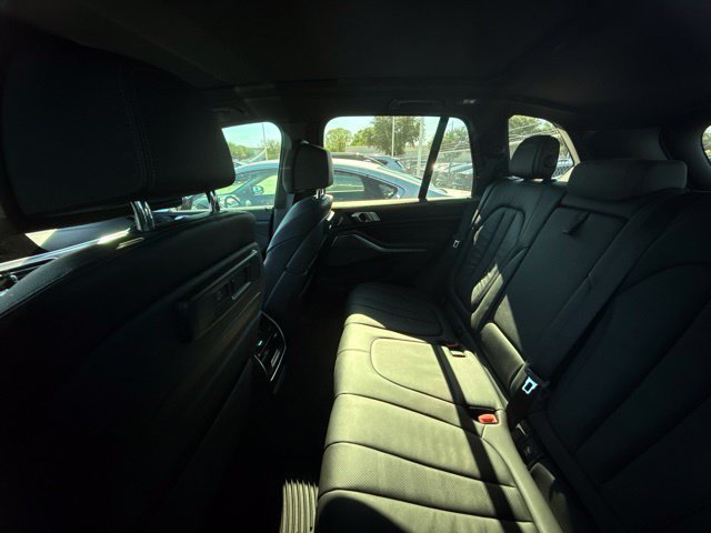 Used 2020 BMW X5 M50i AWD/4WD image 9