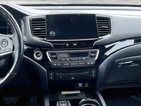 Used 2021 Honda Pilot Black Edition image 9