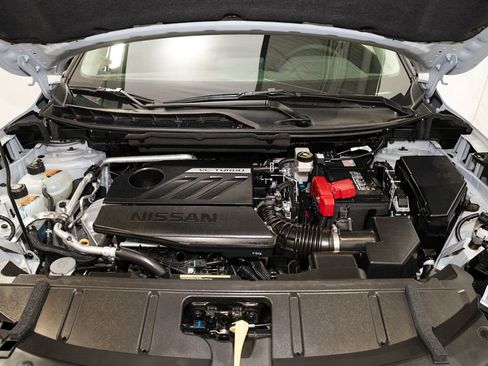 Certified 2025 Nissan Rogue SV image 20