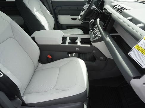 New 2025 Land Rover Defender 110 S image 23