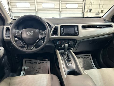 Used 2022 Honda HR-V LX image 4