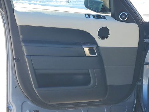 Used 2019 Land Rover Range Rover Sport HSE image 9