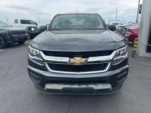 Used 2016 Chevrolet Colorado LT AWD/4WD image 2