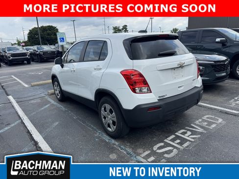 Used 2016 Chevrolet Trax LS FWD image 4