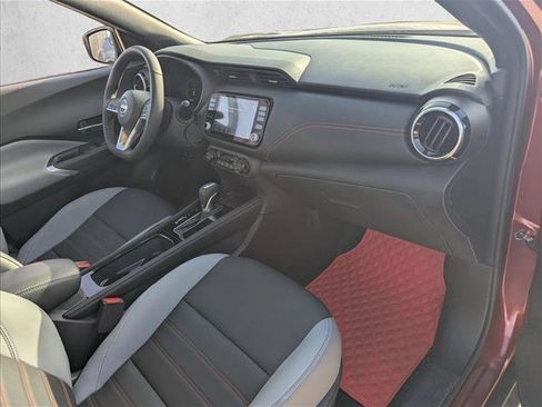 Used 2023 Nissan Kicks SR w/ SR Premium Package image 16