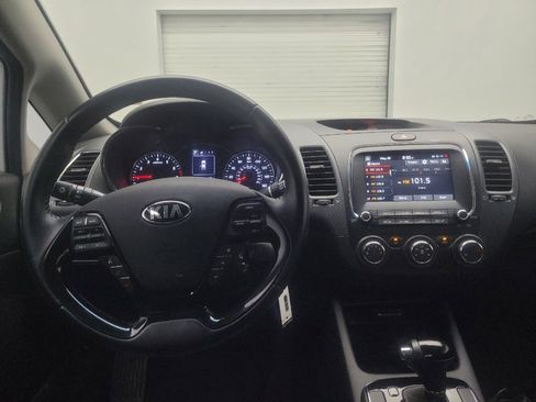 Used 2017 Kia Forte S FWD image 22