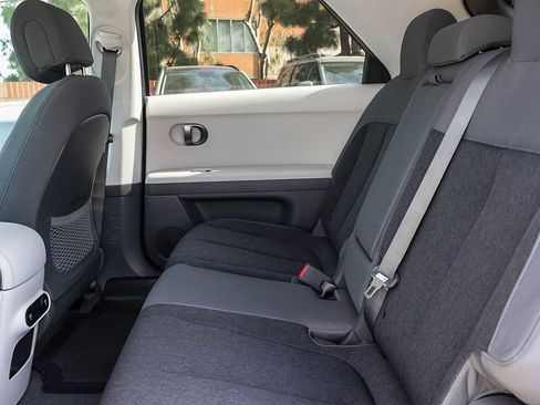 New 2026 Hyundai Ioniq 5 SE image 20