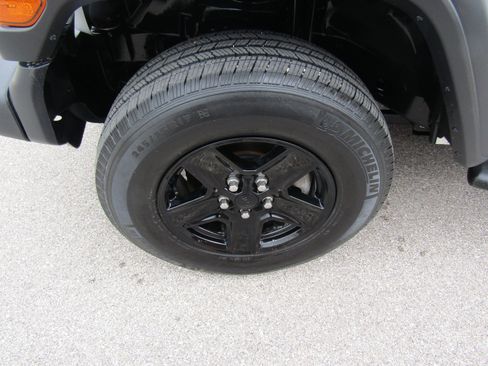 Used 2020 Jeep Wrangler Unlimited Sport S AWD/4WD image 9