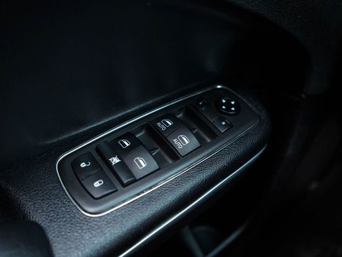 Used 2021 Dodge Charger SXT w/ Leather Interior Group image 25