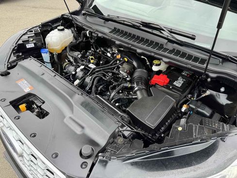 Used 2024 Ford Edge SEL image 40