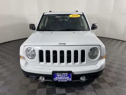 Used 2016 Jeep Patriot High Altitude image 12