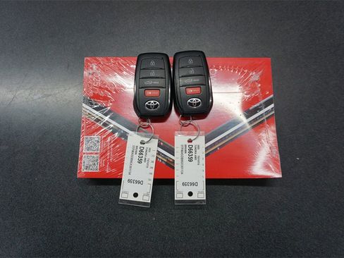 Used 2025 Toyota Tundra Limited w/ TRD Off-Road Package image 18