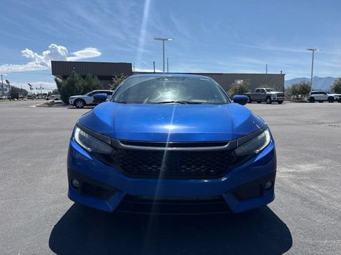 Used 2016 Honda Civic Touring image 2