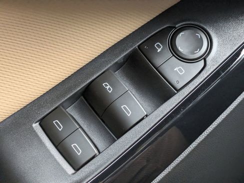 New 2026 Chevrolet Equinox ACTIV w/ Convenience Package III image 27