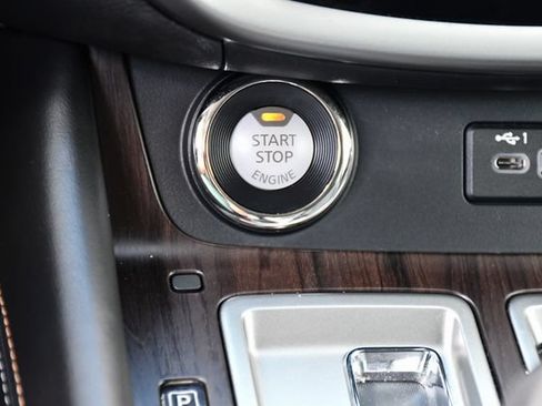 Used 2024 Nissan Murano Platinum w/ Cargo Package AWD/4WD image 38