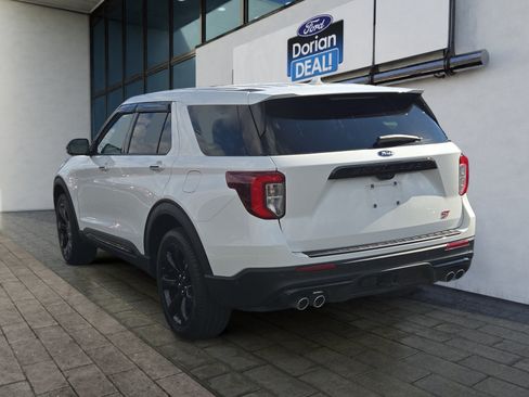 Used 2022 Ford Explorer ST w/ Equipment Group 401A AWD/4WD image 2