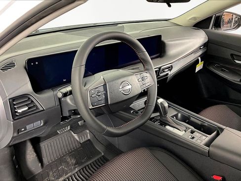 New 2026 Nissan Sentra SR FWD image 15