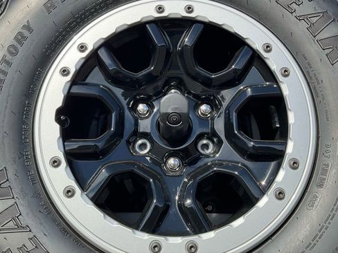 New 2025 Ford Bronco Outer Banks w/ Sasquatch Package image 29