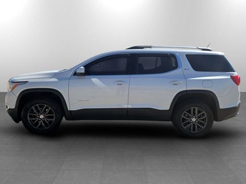 Used 2017 GMC Acadia SLT w/ LPO, Floor Liner Package image 9