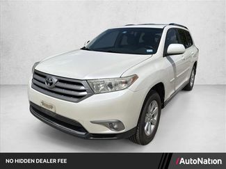 Used 2013 Toyota Highlander SE FWD video 1