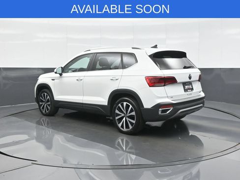 Used 2022 Volkswagen Taos SE AWD/4WD image 5