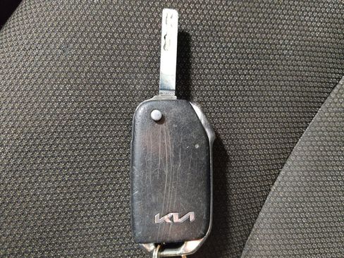 Used 2023 Kia Forte LXS image 32