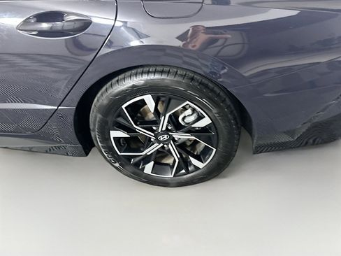 Used 2024 Hyundai Sonata SEL FWD image 11