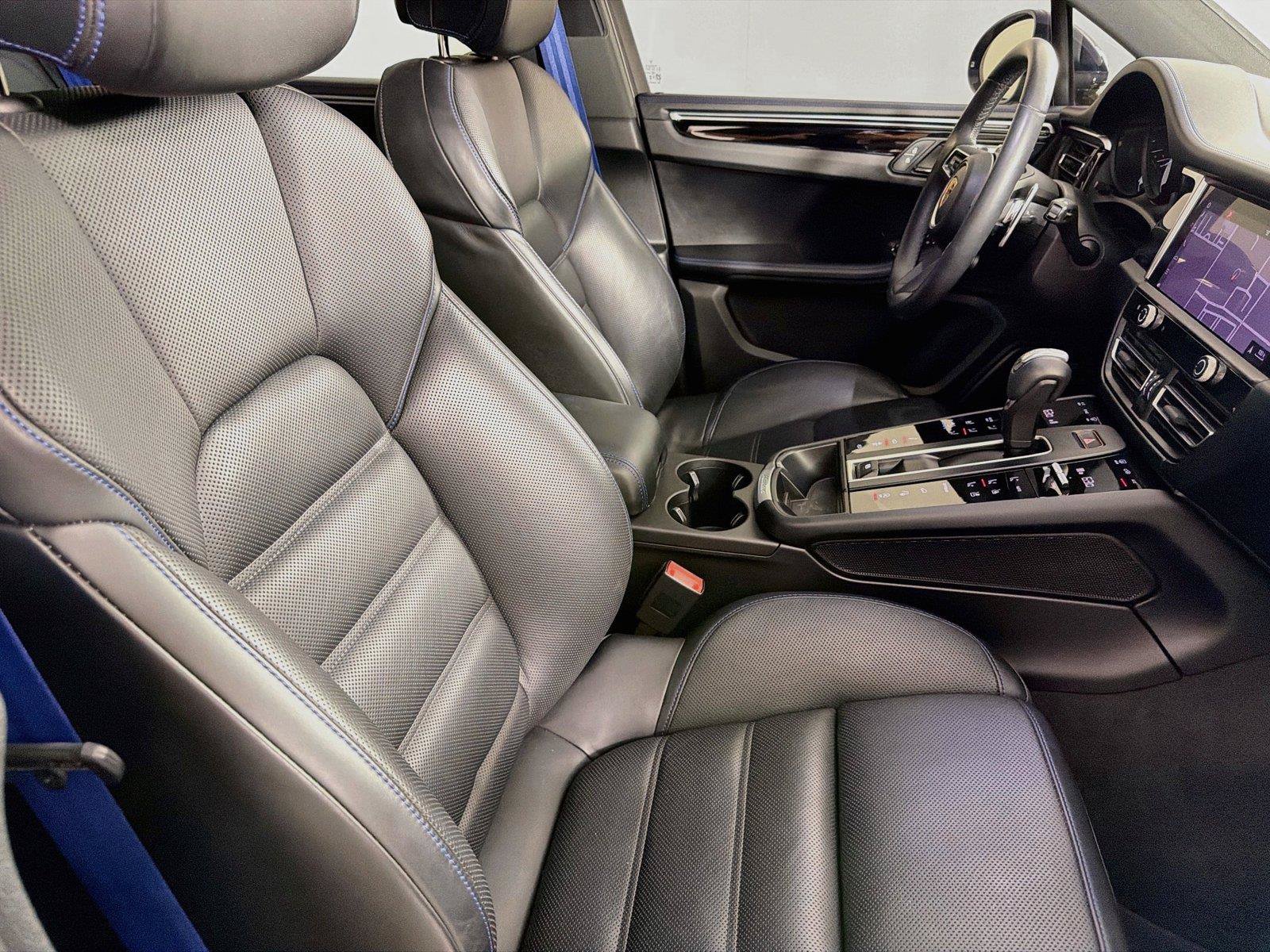 Certified 2024 Porsche Macan GTS AWD/4WD image 29
