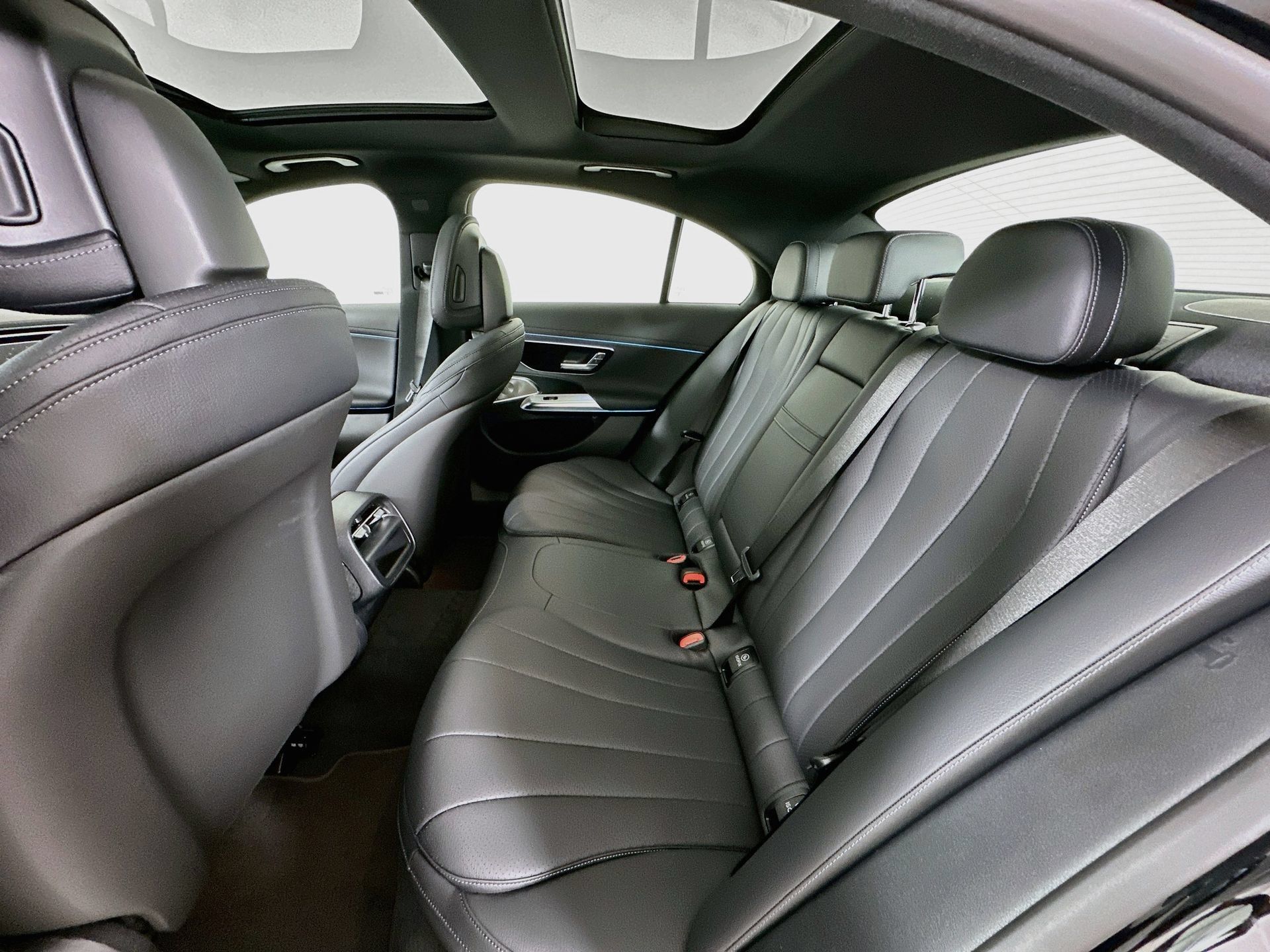 New 2027 Mercedes-Benz E 350 Sedan image 27