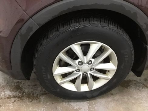 Used 2016 Kia Sorento AWD w/ LX Convenience Package image 4