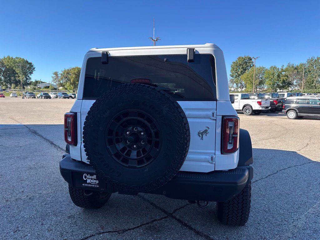 New 2026 Ford Bronco Badlands w/ Sasquatch Package AWD/4WD image 4