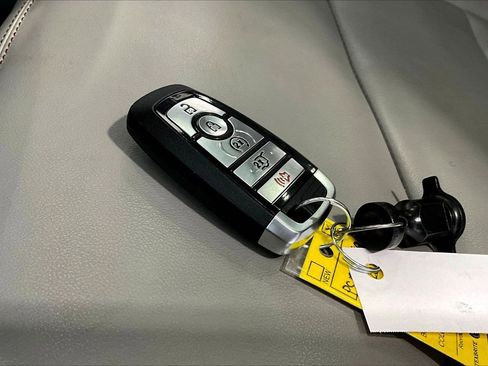 Used 2025 Ford Expedition Max Active image 19