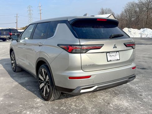 New 2026 Mitsubishi Outlander SE AWD/4WD image 5