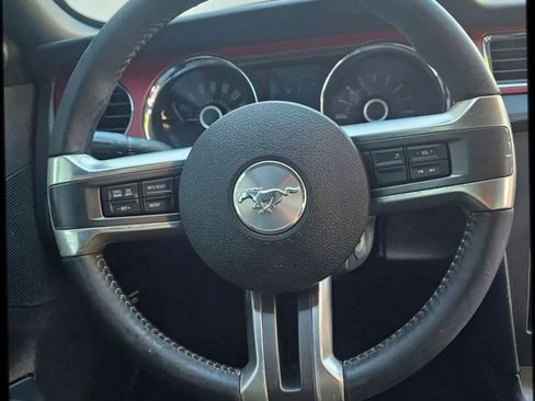 Used 2013 Ford Mustang Coupe image 20