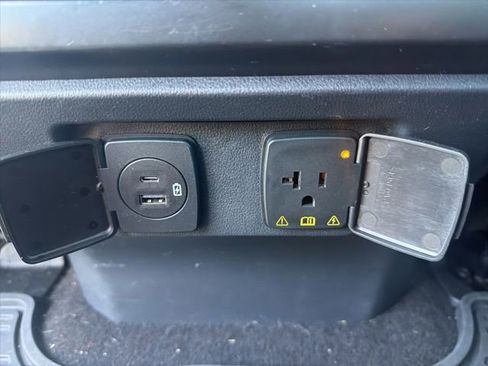 Used 2021 Ford F150 Raptor w/ Equipment Group 801A High AWD/4WD image 19