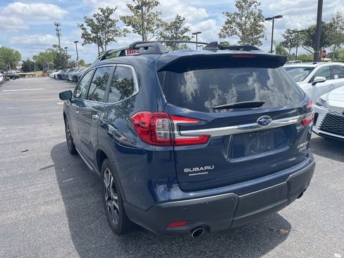 Used 2023 Subaru Ascent Touring AWD/4WD image 4