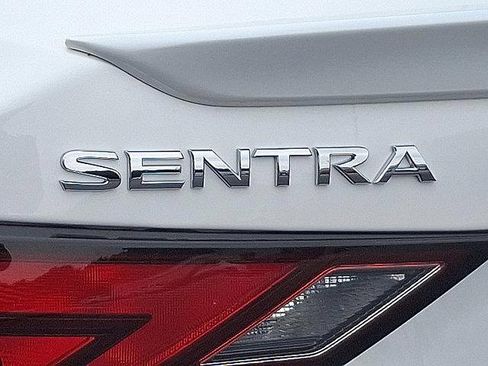 New 2025 Nissan Sentra SR image 5