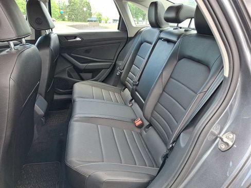 Used 2022 Volkswagen Jetta SE FWD image 9