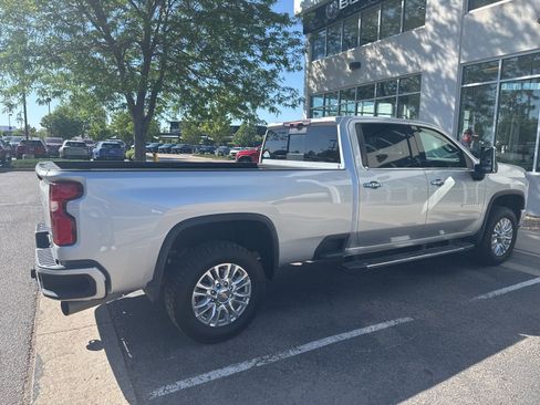 Used 2021 Chevrolet Silverado 3500 High Country w/ Z71 Off-Road Package AWD/4WD image 3