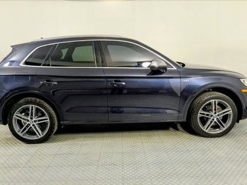 Used 2018 Audi SQ5 Premium Plus w/ Navigation Package image 8
