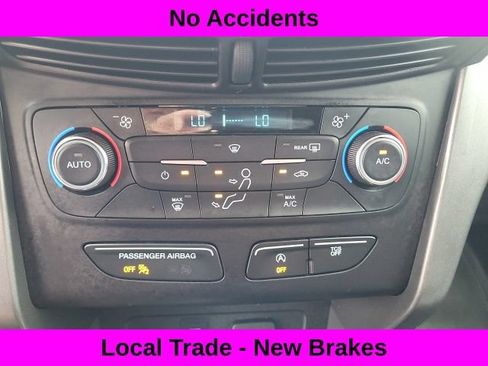 Used 2017 Ford Escape SE w/ Equipment Group 201A FWD image 14