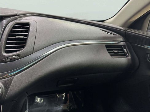 Used 2016 Chevrolet Impala LTZ FWD image 23