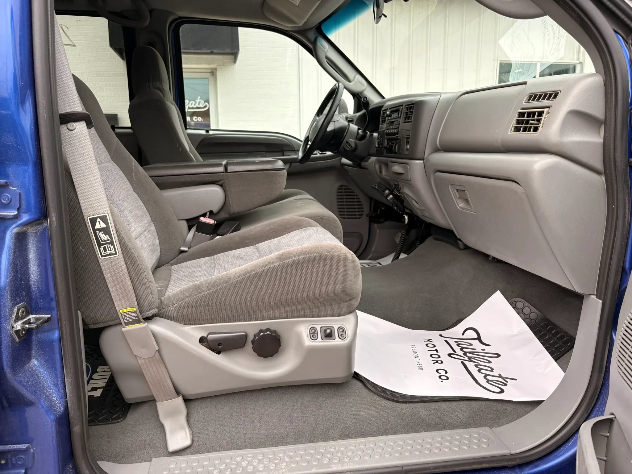 Used 2003 Ford F350 XLT AWD/4WD image 12