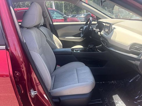 Certified 2025 Nissan Rogue SV AWD/4WD image 19