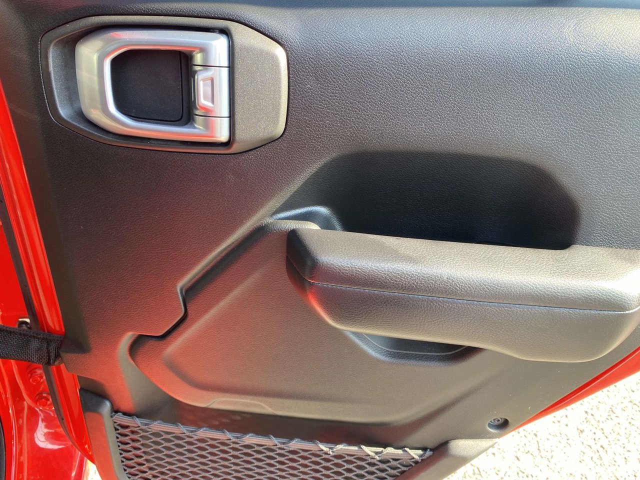 Used 2019 Jeep Wrangler Unlimited Sport S AWD/4WD image 16