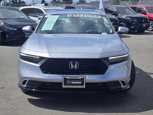 Used 2025 Honda Accord Touring image 2