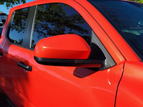 Used 2024 Toyota Tacoma TRD Off-Road image 9