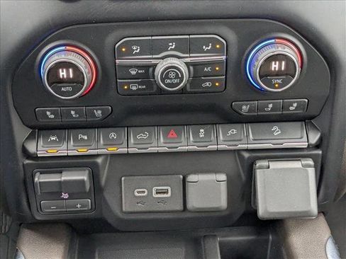 Used 2019 Chevrolet Silverado 1500 LTZ w/ LTZ Texas Edition image 17