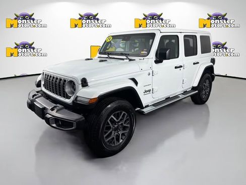 Used 2024 Jeep Wrangler Sahara AWD/4WD image 1